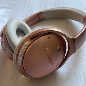 Bose Quiet Comfort II in Rose Gold
